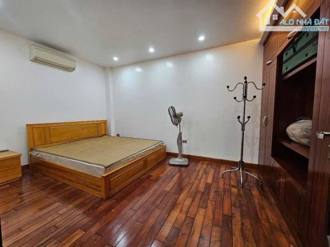 MẶT PHỐ - VỈA HÈ CAP - KINH DOANH - HAI MẶT THOÁNG - Giá hơn chục tỉ - 2