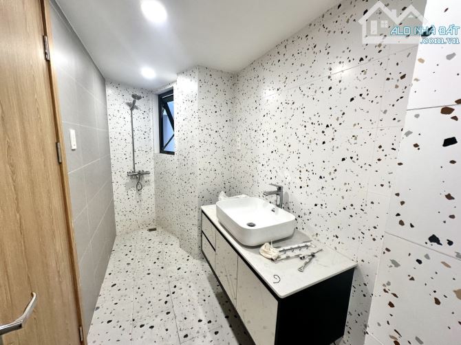 BÙI ĐÌNH TÚY - HẺM Ô TÔ TRÁNH - 4 TẦNG  - 63M2 - CÓ SÂN ĐẬU Ô TÔ  - GIÁ 7,2 TỶ - 2