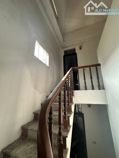 Nhà 5 tầng mặt phố Lê Thanh Nghị,mua 1 được 2 kinh doanh đỉnh. - 2