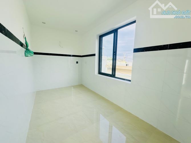 Nhà 2 tầng mới keng , kiệt oto  Bình Kỳ -Ngũ Hành Sơn  DT 70,3  ngang 7 m nở hậu giá 3T4 - 2