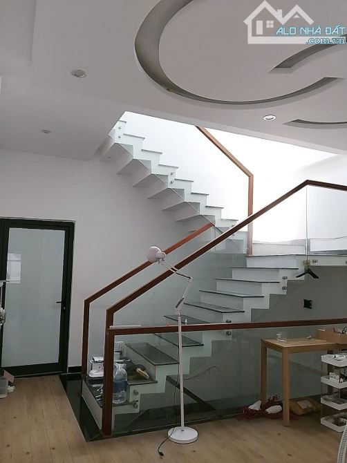 CỰC HÓT NHÀ 3 TẦNG MẶT TIỀN NGUYỄN CAO_VỊ TRÍ VÍP_DT 75M2_NGANG 5M_NHỈNH 6 TỶ - 2