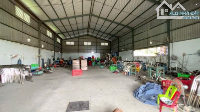 BÁN ĐẤT TẶNG NHÀ XƯỞNG TÂN QUÝ TÂY BÌNH CHÁNH 840M2 ĐƯỜNG XE TẢI TRÁNH - 2