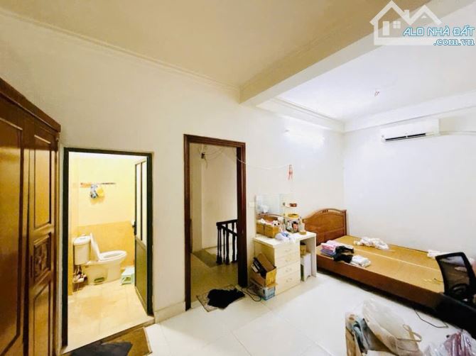 CỰC HIẾM LÔ GÓC HOÀNG HOA THÁM GẦN PHỐ NGÕ THÔNG KINH DOANH 50M² X 4 TẦNG 11 TỶ - 2