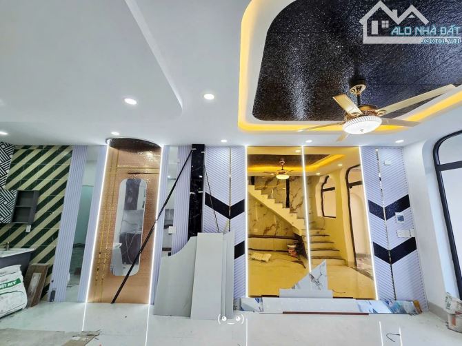 Bán căn nhà mới đẹp sân xe hơi gần đền thánh Martin, chợ Thánh Tâm giá tốt - 2