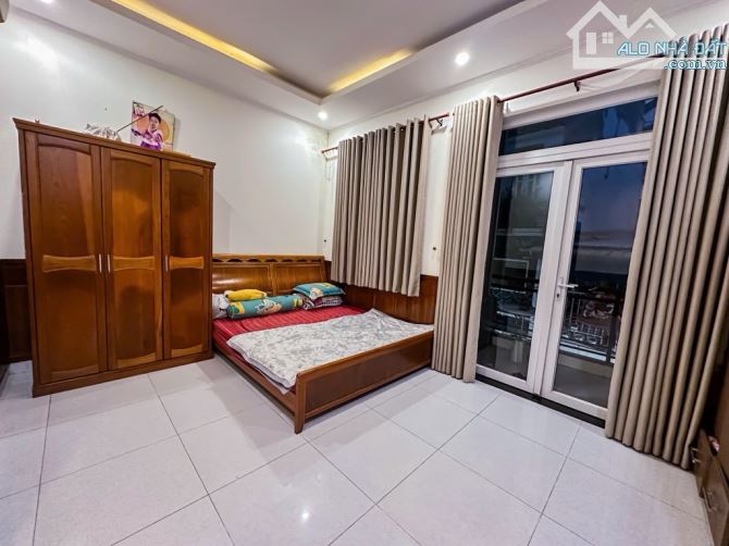 PHAN HUY ÍCH TÂN BÌNH ,DT 5*15 ,3 TẦNG ,HXH ,GẦN CHỢ ,SÂN BAY ,EMART ,NHỈNH 6 TỶ - 2
