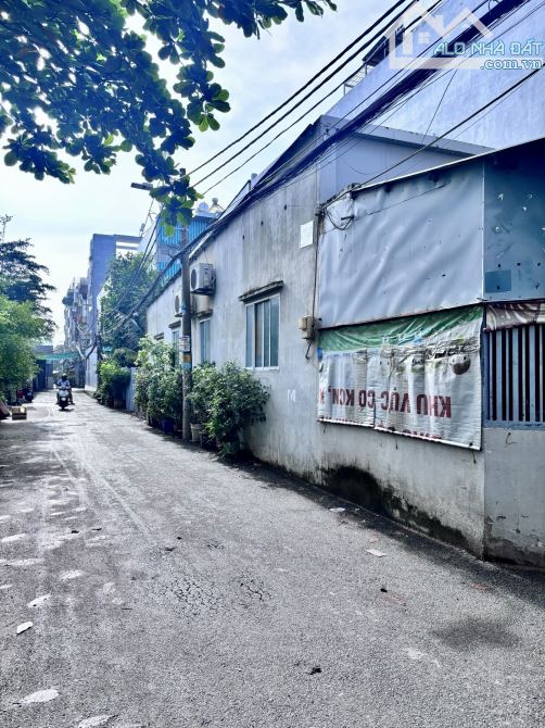 CÓ 102 - HƠN 7T.Ỷ - QUẬN 7 - 3 TẦNG 4PN - 4❌15M NỞ HẬU - XE HƠI NGỦ - NGAY NAM LONG - 2