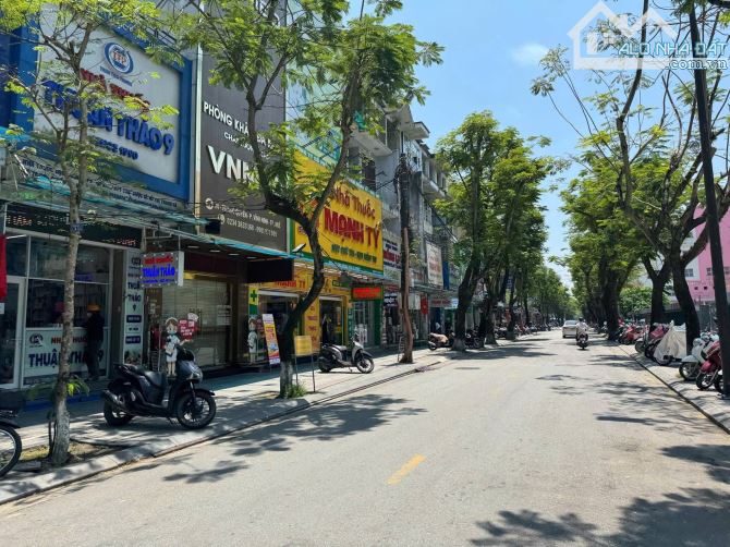 ‼️Nhà 4 tầng mặt tiền Ngô Quyền Nhìn Qua Bv Tw Huế, P-  Thuận Hoá, TP Huế - 1