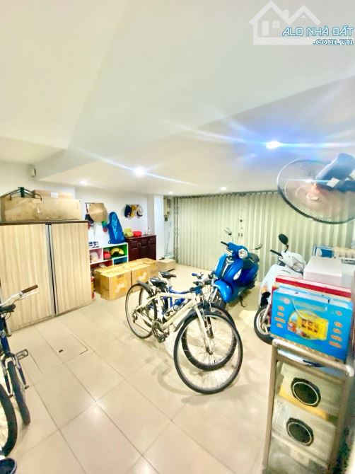 💥BÁN NHÀ 4 TẦNG  MT TRẦN PHÚ - VỊ TRÍ TRUNG TÂM CỰC HIẾM - DT 110M2 NGANG 12M- GARAR OTO - 2