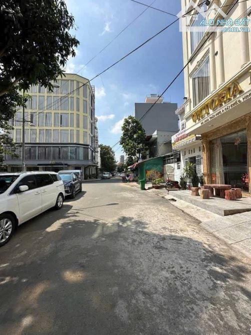 Bán khách sạn 6 tầng đường Trần Quang Khải, Cái Khế, NK giá 19,9 tỷ - 2