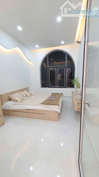 NHÀ ĐẸP 2 TẦNG – HẺM XE HƠI HỒ NGỌC LÃM – 68M² NGANG 5M – NỘI THẤT TẶNG FULL - 2