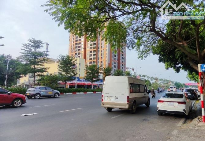 PHỐ VIỆT HƯNG SIÊU VIP_MỘT NHÀ RA MẶT PHỐ_ACE ĐẦU TƯ VÔ HẾT ĐÂY NHÉ - 2