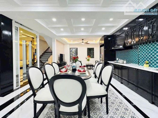 CẦN TIỀN MỞ XƯỞNG BÁN NHÀ LÊ VĂN MIẾN- QUẬN 2. GIÁ 7,11 TỶ/ 82M2- GẦN ĐH QUỐC TẾ SÀI GÒN - 2