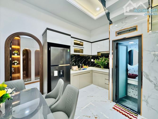 Căn nhà mới siêu đẹp gần sân bay - Đ. Nguyễn Văn Công, Gò Vấp. DT: 65m2 / 3 Tỷ 990Tr. SHR - 2