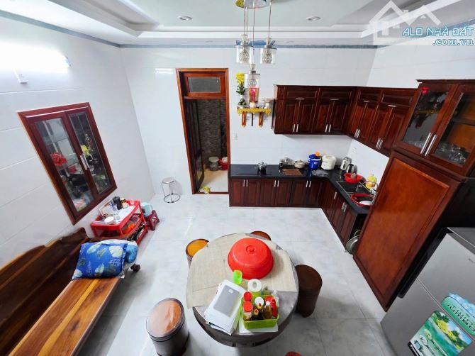 _Nhà 2.5 Tầng Kiệt 142 Lê Độ. Dtđ 100m. Kiệt Chuẩn 2m5 Đến 3m . Kiệt Thẳng - 2