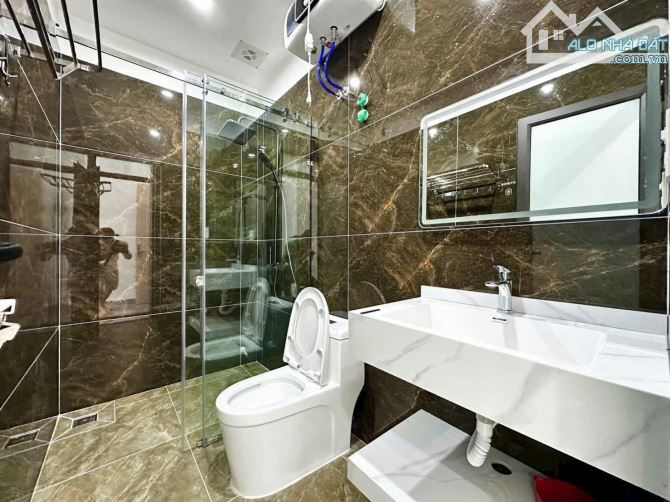 SIÊU PHẨM LÔ GÓC – NHÀ MỚI 5 TẦNG CÓ THANG MÁY TẠI TĐC XI MĂNG, HỒNG BÀNG, HẢI PHÒNG - 2