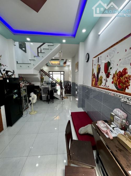 Bán gấp nhà 2 tầng diện tích 85m2, đường Đông Hưng Thuận 2, Quận 12, giá 4,9 tỷ - 2