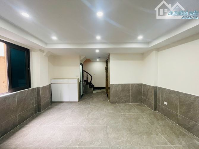 BÁN NHÀ XUÂN PHƯƠNG- VỊ TRÍ ĐẸP - OTO GẦN NHÀ- GẦN QL 32- GIÁ NHỈNH 7,9 tỷ. - 2
