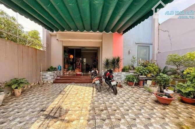 Bán nhà hẻm xe hơi, Quốc Lộ 1A, Quận 12, 173 m² (9m x 18m), 6 phòng - Giá 9.2 tỷ TL - 2