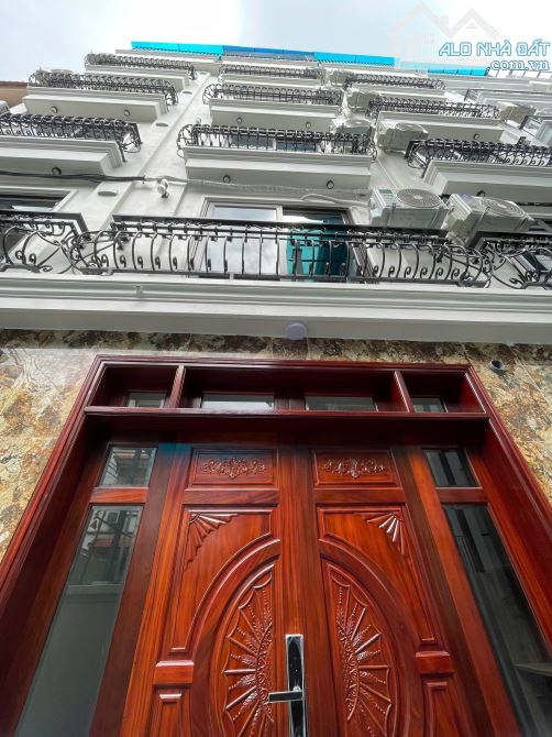 [HOT] BÁN NHÀ ĐƯỜNG CẦU DIỄN - THANG MÁY Ô TÔ 7 CHỖ ĐỖ CỬA 40m2 CHỈ 7.3 TỶ - 2