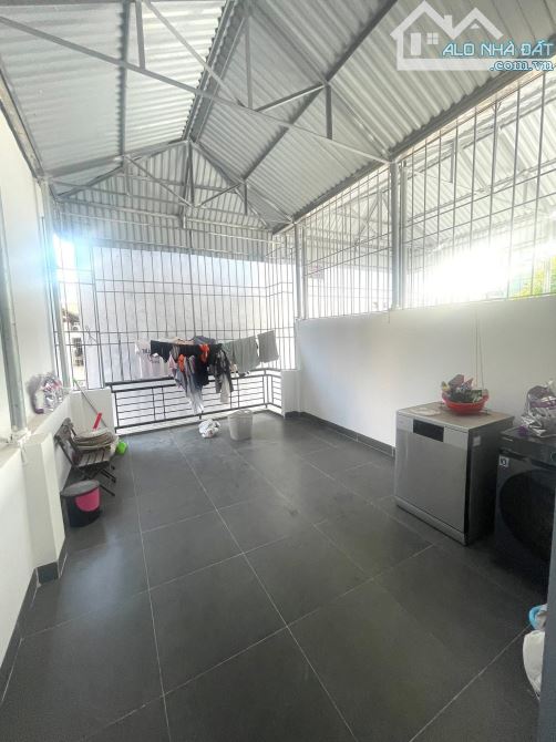Kim Giang, Hoàng Mai, ngõ thông, VF3 đỗ cửa, full đồ, 36m, 7.7 tỷ - 2