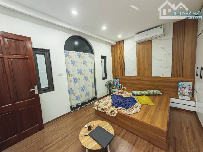 Gấp! Nhà Đức Thắng - Cổ Nhuế, 30m2, 5 tầng, 6,3 tỷ - 2