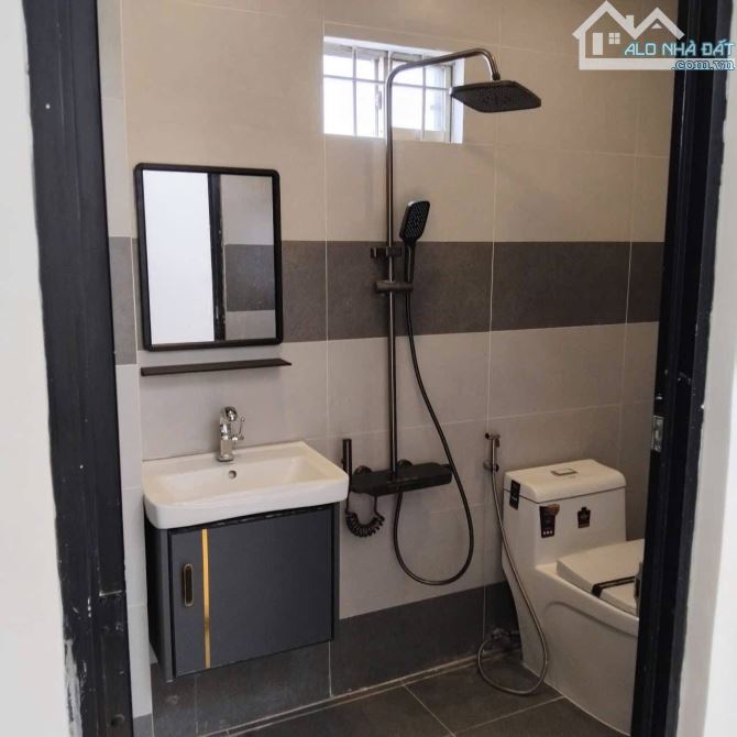 Bán nhà lũy bán Bích, gần mặt đường 42m² x 3lầu  chỉ 4 tỷ 8 còn TL - 2