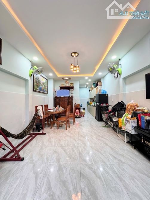 NHỈNH 4 TỶ XÍU - NHÀ VỊ TRÍ ĐẸP HẺM THÔNG - NHÀ 2 TẦNG  - 48M2 - MÃ LÒ NHỈNH 4 TỶ XÍU - 2