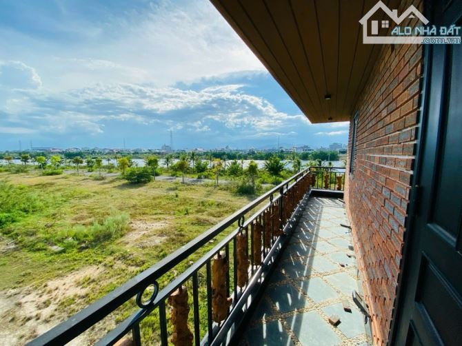 BIỆT THỰ HOÀ QUÝ ,THIẾT KẾ ĐẸP ,DÒNG TIỀN 10TRIỆU 1NGÀY ,DT KHỦNG. - 2