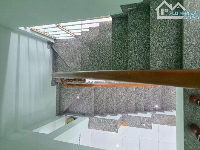 Nhà bán 3.5ty 5x17 1tret 1lau Đường XH gần chợ Hóc Môn - 2