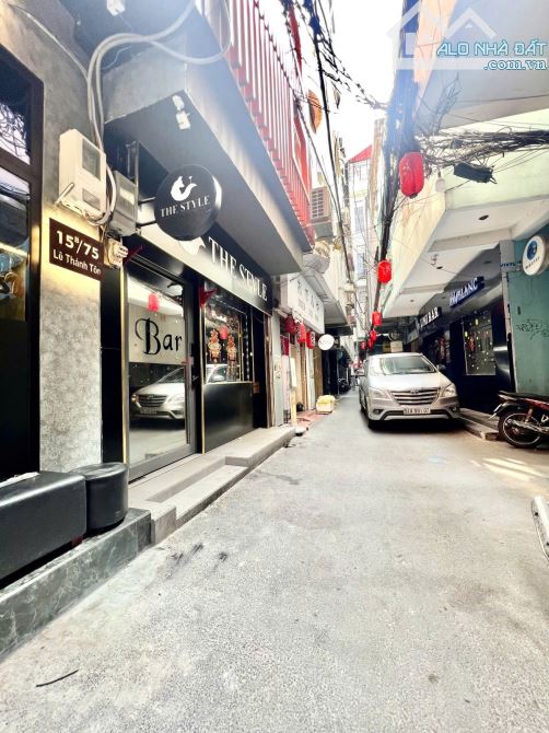 Nhà ngay phố Nhật Bản, 15B Lê Thánh Tôn Q1, 38m2, 3 tầng, 15 tỷ, đang cho thuê 2ku tháng - 2