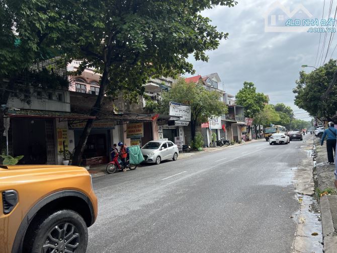 Bán căn nhà lô góc .trục chính mặt đường tỉnh lộ 131.Dt:128m full -Dược Thượng -Tiên Dược - 2