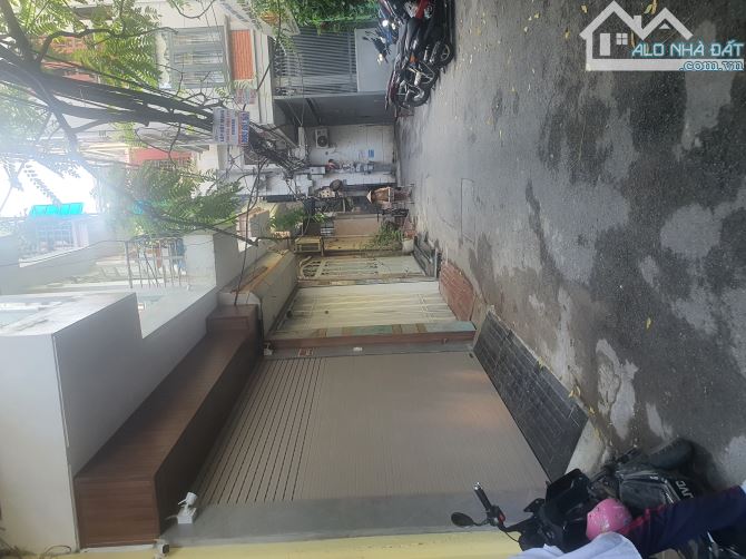 Bán nhà phố Phương Mai, ngõ ô tô tránh, kinh doanh, ngõ thông, 60m2, 5 tầng, MT 4,5m, 18 - 2