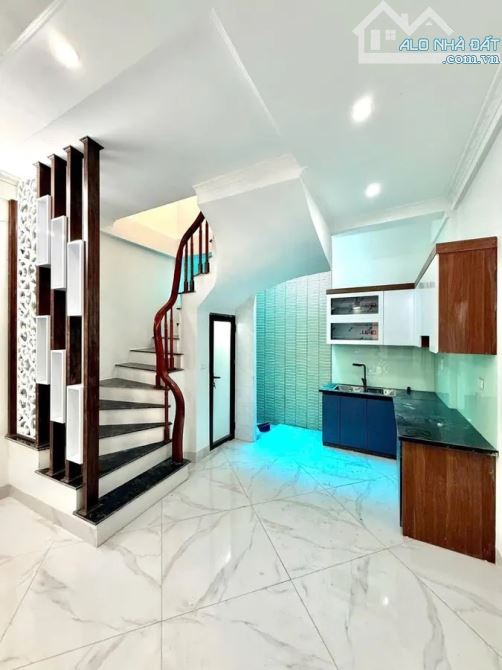 Bán nhà riêng Trương Định - Giải Phóng, 41m xây 5 Tầng, 4PN Dân xây, Ngõ Rộng Đẹp, 11,3 Tỉ - 2