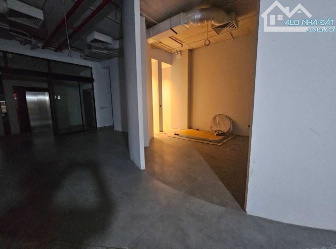 Bán Toà nhà 10t, mặt phố Xuân La, Tây Hồ. Dt 267m2, mt 12m. Giá chào 230 tỷ. - 2