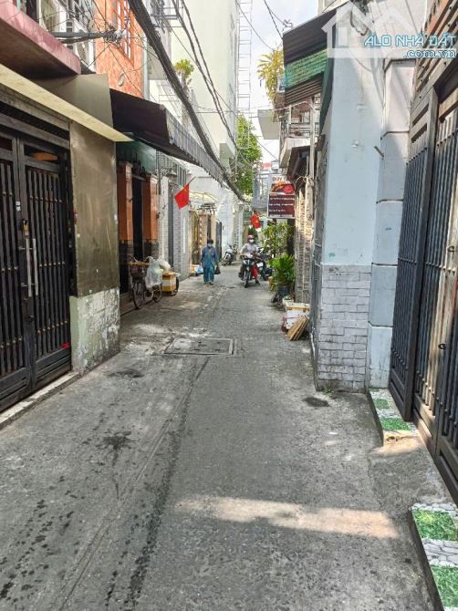 BÁN NHÀ HẺM 100 DƯƠNG BÁ TRẠC, P. CHÁNH HƯNG, QUẬN 8, 20M2. - 2
