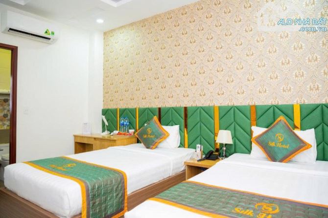 Bán Khách Sạn VIP MT Lê Hồng Phong, P12 Quận 10, DT 7x18m, 6 Tầng bán gấp giá 39.9 tỷ - 2