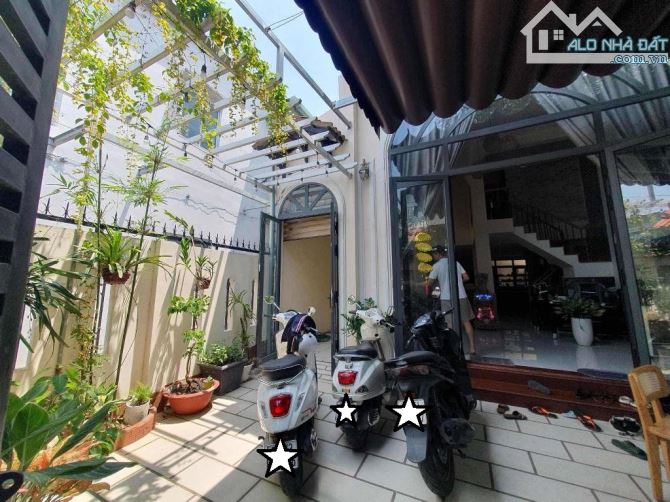NHÀ ĐẸP 2 TẦNG - QUẬN 2 - 120M²(7X17M) - CHỈ 8.9 TỶ - 2