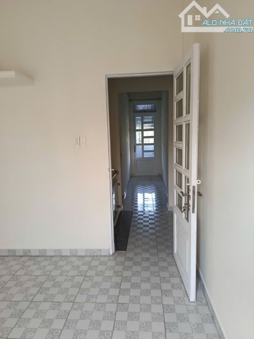 BÁN NHÀ 1 TRỆT 1 LẦU - HẺM XE HƠI – HUỲNH THỊ HAI, QUẬN 12 - 2