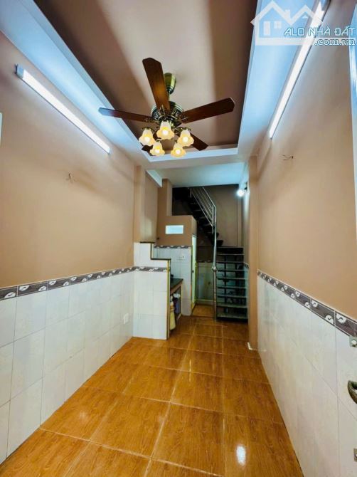 NHÀ ÂU CƠ - TÂN BÌNH - NHỎ GỌN - Ô TÔ ĐẾN TẬN CỬA -2 PHÒNG NGỦ - GIÁ CHỈ 2,68 TỶ - 2