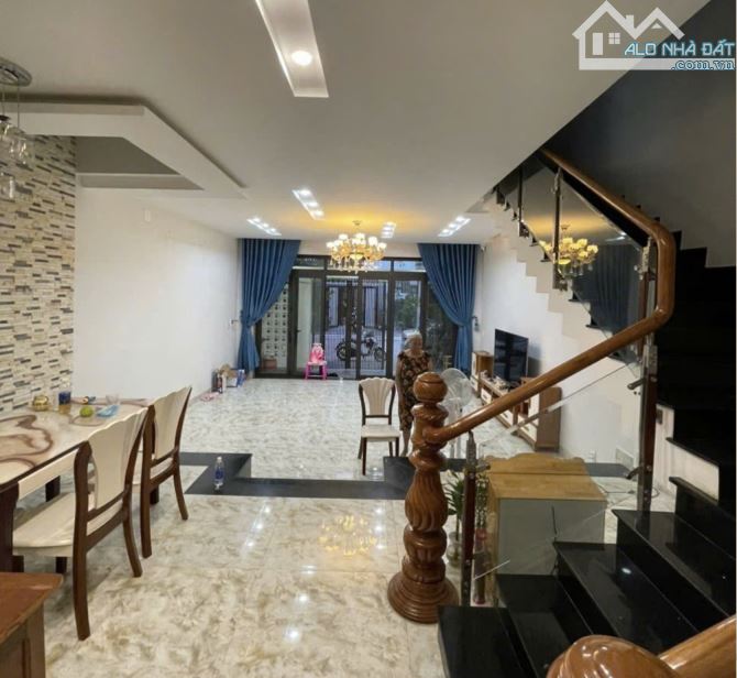 Nhà 4 Tầng LUXURY_ Đường ĐÔNG LỢI 4_ Dòng TIỀN 40tr/ Tháng - 2