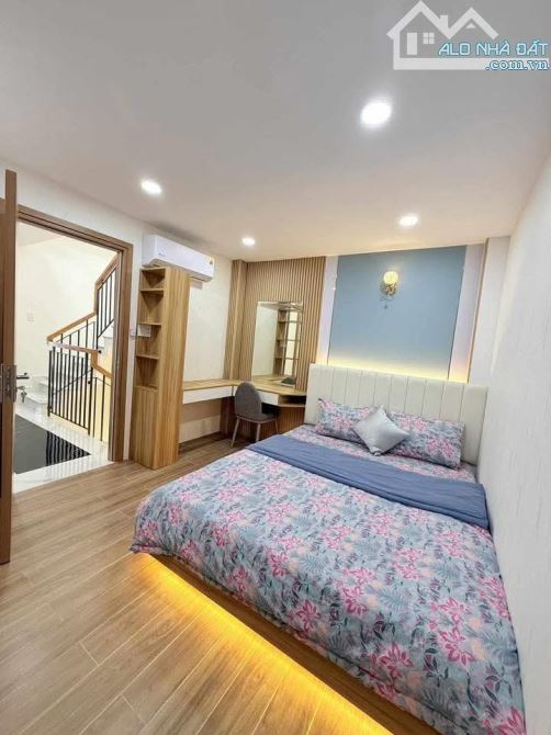 Bán nhà Ngô Quyền - Hà Đông- 35m-5 tầng- 7.9 tỷ- Nhà mới Full nội thất - 2