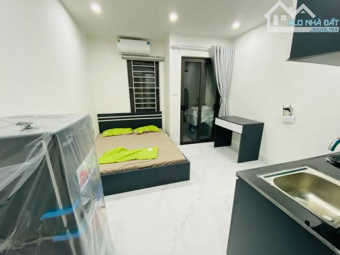 11 tỷ - Bán nhà dòng tiền Phố Trung Kính- Nhà 6 tầng - 45m2 - Lô góc - 2