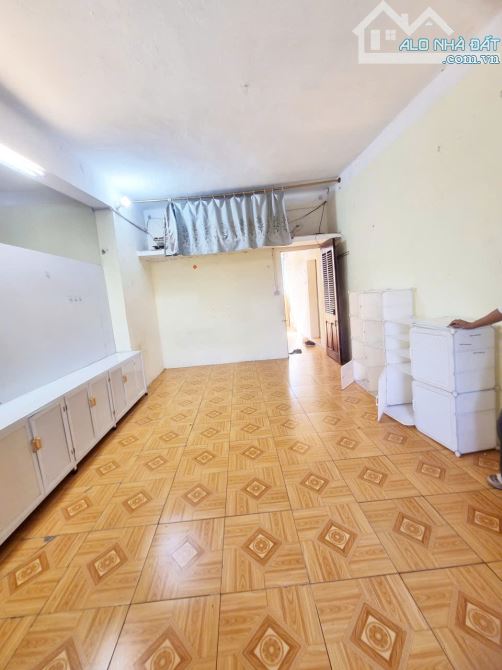 BÁN NHÀ TẬP THỂ NGUYÊN BẢN – 43M² SỔ ĐỎ – DÙNG GẦN 75M² – 3.4 TỶ - 2