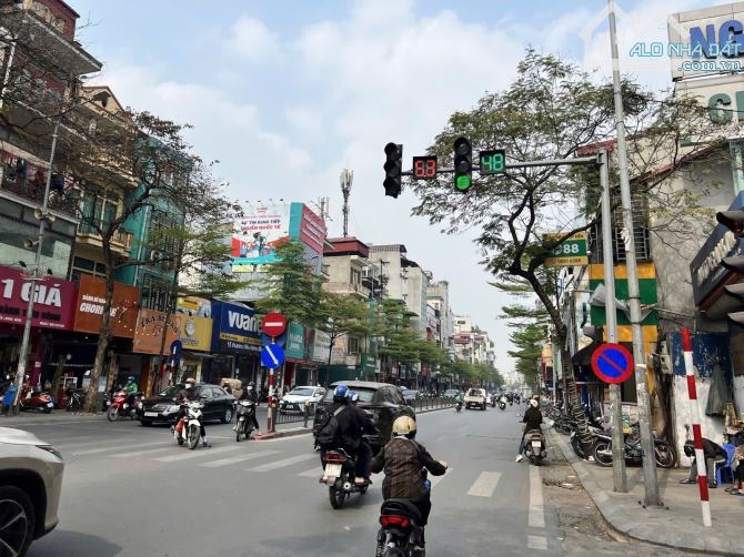 Bán nhà mặt phố Nguyễn Lương Bằng, Đống Đa 4 tầng 78m2 giá 32.5 tỷ - 2