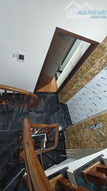 XUÂN PHƯƠNG- NHÀ 7 TẦNG THANG MÁY – DT 31M² – GIÁ 7.95TỶ– GẦN ĐH CN CHO THUÊ ĐỈNH - 2