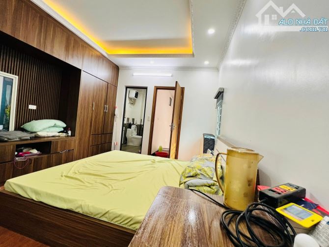 Phạm Văn Đồng – NHÀ MỚI 5 tầng–7.35 tỷ– 5 TẦNG- TẶNG FULL NỘI THẤT –THOÁNG 3 MẶT-GẦN OTO - 2