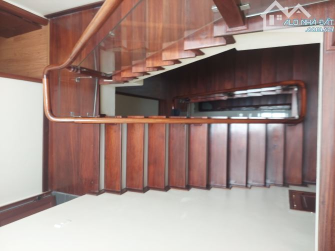 Bán nhà KĐT Trường chuyên Nguyễn Đức Cảnh 60m 4T nhà mới đẹp, kinh doanh văn phòng giá 5.6 - 2