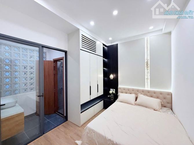 OTO tránh, lô góc, nhà đẹp phố Trạm, Long Biên 50m2 x 5Tầng Nhỉnh 10tỷ có thương lượng - 2