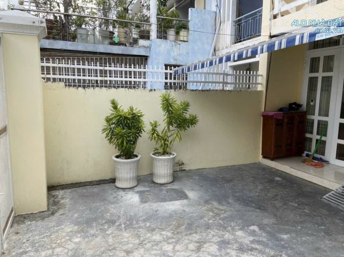 Cần bán nhà 1 lầu 1 trệt hẻm xe hơi đường Hoàng Diệu, phường Nam Nha Trang, Giá 8,5 tỷ. - 2