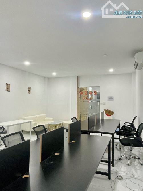 Cho Thuê Văn Phòng Đường Thân Nhân Trung Phường 13 Quận Tân Bình DT 80m2 giá 18 triệu - 2